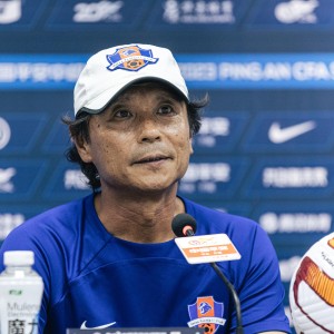 梅州代理主帅：对浙江拿1分非常重要，球员展示了顽强拼搏的精神